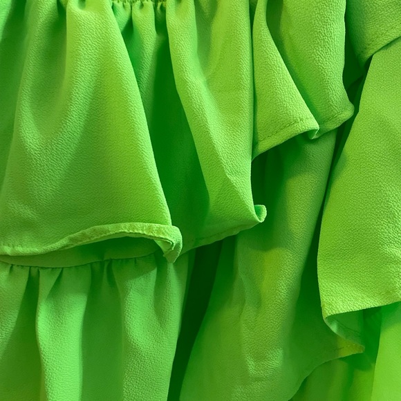 NWOT Lime Green Ruffle One Shoulder Party Top size XL - Picture 3 of 3